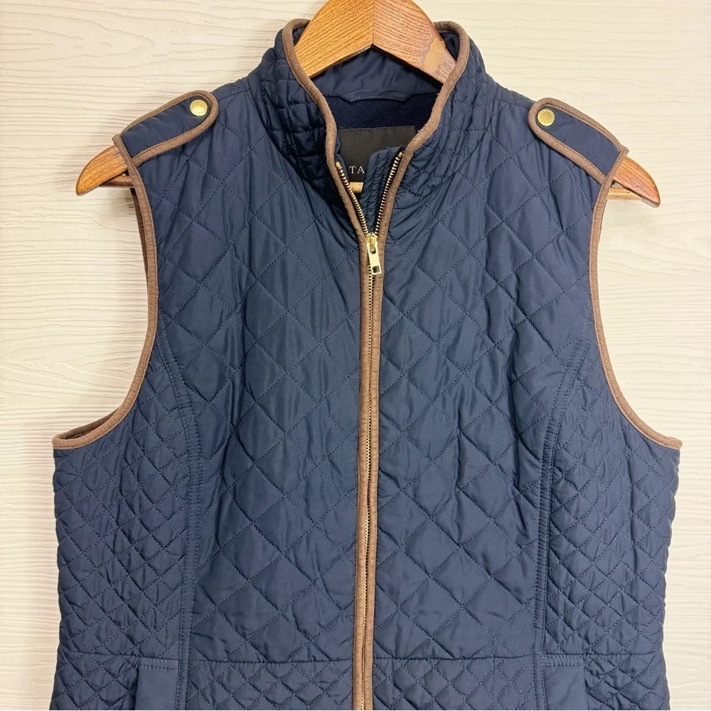 Talbots Dark Navy Quilted Vest w/Gold Accents‎ Zip Front Size Large